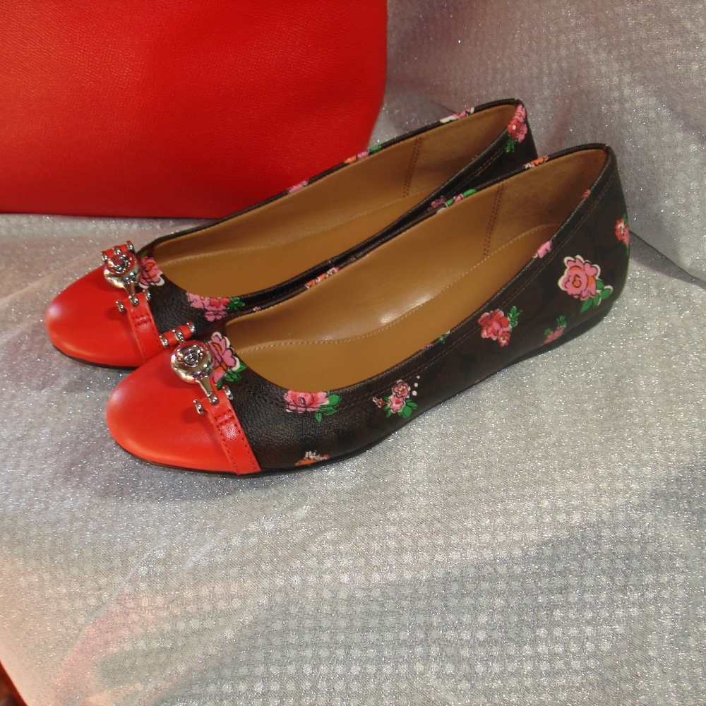 ❤️🔥COACH LEILA Brand New. Q9085 WOMENS FLORAL DESIGNER FLATS - Picture 2 of 8